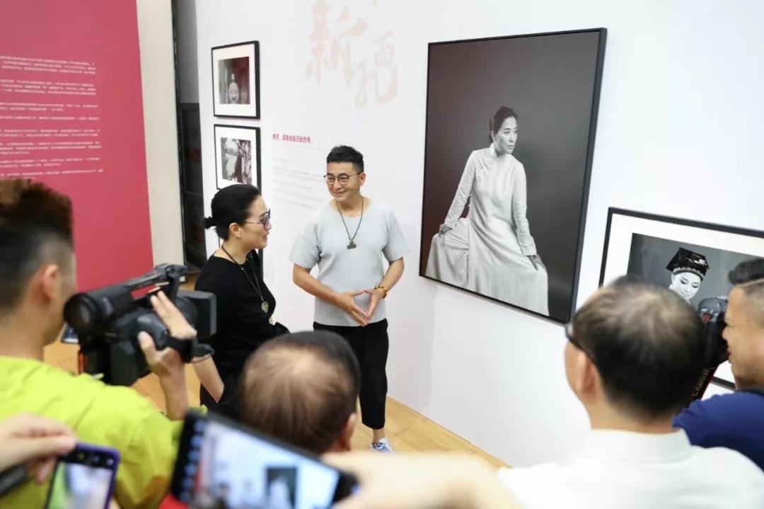 时隔一载，，，，，，优美再续，，，，，，mg不朽情缘地产&amp;amp;amp;肖全杭州新面目摄影展温情启幕